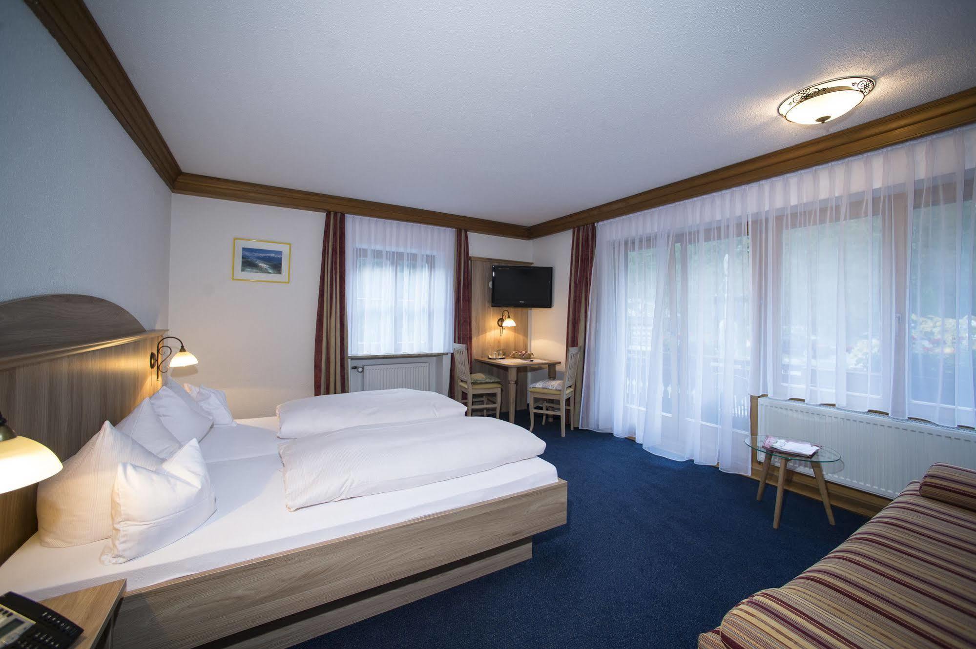 Aktivhotel & Gasthof Schmelz Ihr Urlaubs Hotel In Inzell Mit Wellness Hallenbad, Alpensauna & Dampfbad Eksteriør bilde